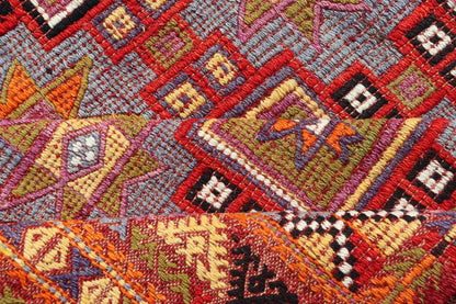 Measures: 6'5 x 9'0 This vintage Turkish Kilim rug is a striking representation of traditional Anatolian craftsmanship, featuring a complex array of geometric patterns that captivate and draw the eye. The rugs design is primarily composed of a sequ... - Keivan Woven ArtsTU - NED - 5084 - 27330Rug