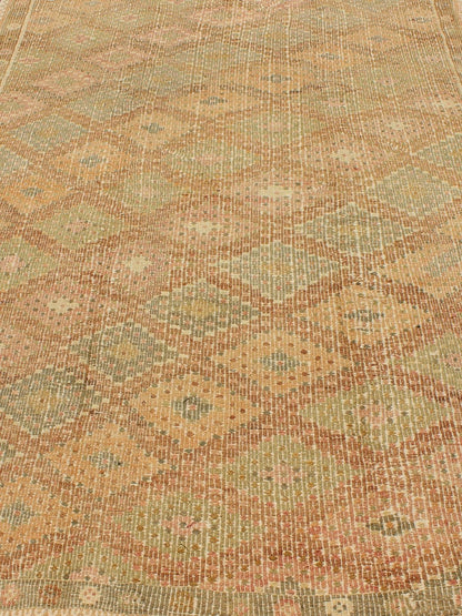 Natural - toned flat - wovenEmbroidered flatweave Kilim rug from Turkey, rug tu - ned - 556, country of origin / type: Turkey / Kilim, circa 1950 This flat - woven rug is characterized by its repeating pattern of diamonds, rendered in earth - tones with neu... - Keivan Woven ArtsTU - NED - 556 - 6953Rug