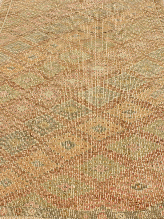 Natural - toned flat - wovenEmbroidered flatweave Kilim rug from Turkey, rug tu - ned - 556, country of origin / type: Turkey / Kilim, circa 1950 This flat - woven rug is characterized by its repeating pattern of diamonds, rendered in earth - tones with neu... - Keivan Woven ArtsTU - NED - 556 - 6953Rug