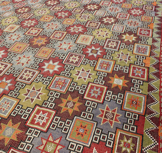 Colorful vintage Kilim embroidered Jajeem with star design in green, blue & red. Multicolored flat - woven Kilim rug from turkey with all - over star design, Keivan Woven Arts / rug TU - NED - 577, country of origin / type: Turkey / Kilim, circa 1950 Fe... - Keivan Woven ArtsTU - NED - 577 - 6907Rug