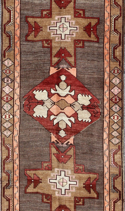 Vintage Turkish Carpet with Vertical Cross Shapes and Geometric Elements Vintage Turkish Carpet with Vertical Cross Shapes and Geometric Elements rug/tu - sim - 25 origin/ turkey kwarugs This vintage Turkish rug features a unique blend of col... - Keivan Woven ArtsTU - SIM - 25 - 3910Rug