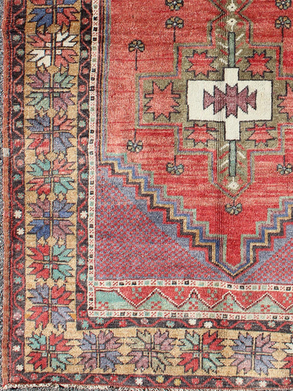 Vintage Turkish Oushak Rug with Tribal Medallion in Red, Green, Yellow & Purple. vintage oushak, colorful oushak. Tribal vintage Oushak rug with geometric medallion design, Keivan Woven Arts / rug TU - TOZ - 3353, country of origin / type: Turkey / Oushak,... - Keivan Woven ArtsTU - TOZ - 3353 - 5838Rug
