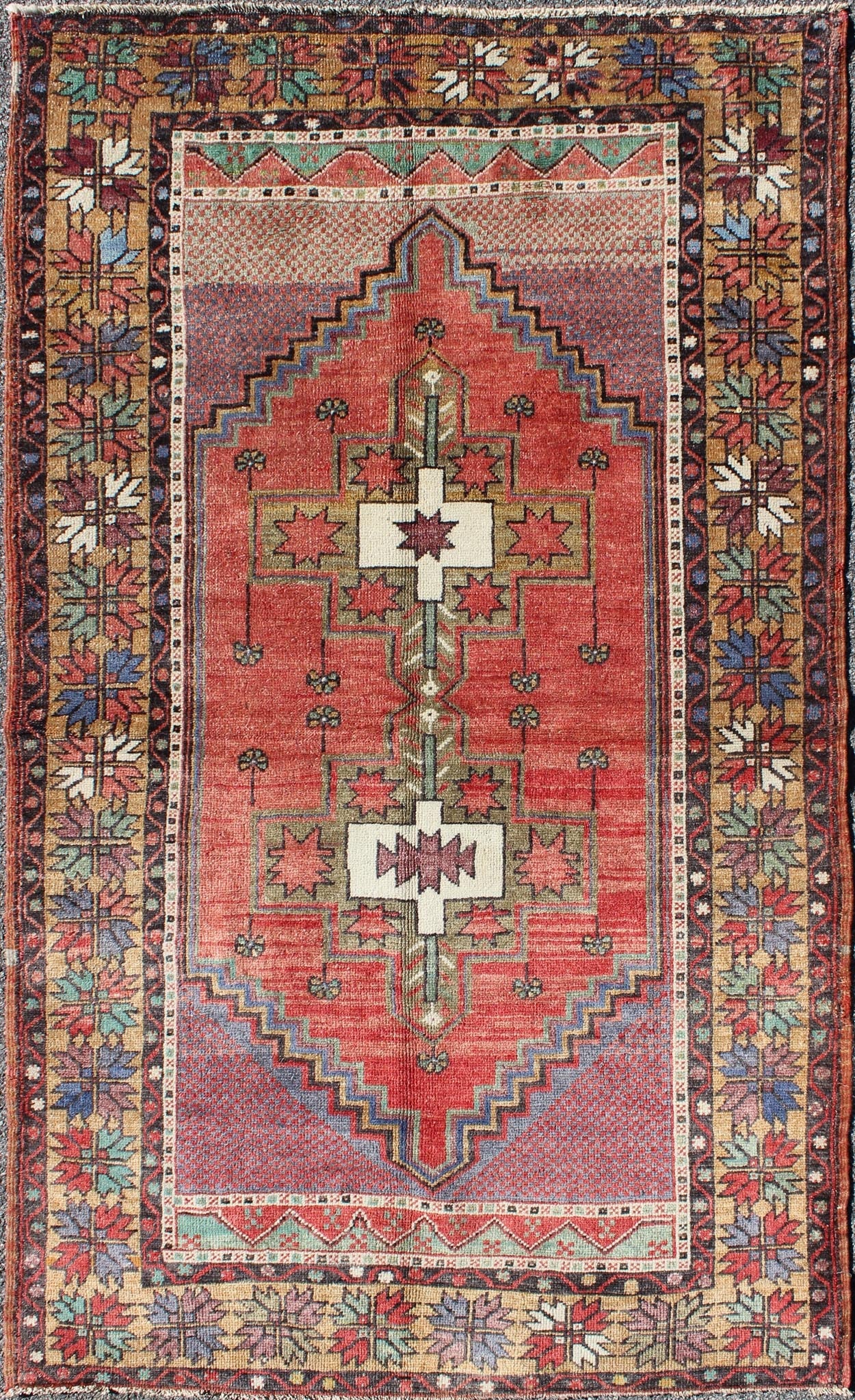 Vintage Turkish Oushak Rug with Tribal Medallion in Red, Green, Yellow & Purple. vintage oushak, colorful oushak. Tribal vintage Oushak rug with geometric medallion design, Keivan Woven Arts / rug TU - TOZ - 3353, country of origin / type: Turkey / Oushak,... - Keivan Woven ArtsTU - TOZ - 3353 - 5838Rug
