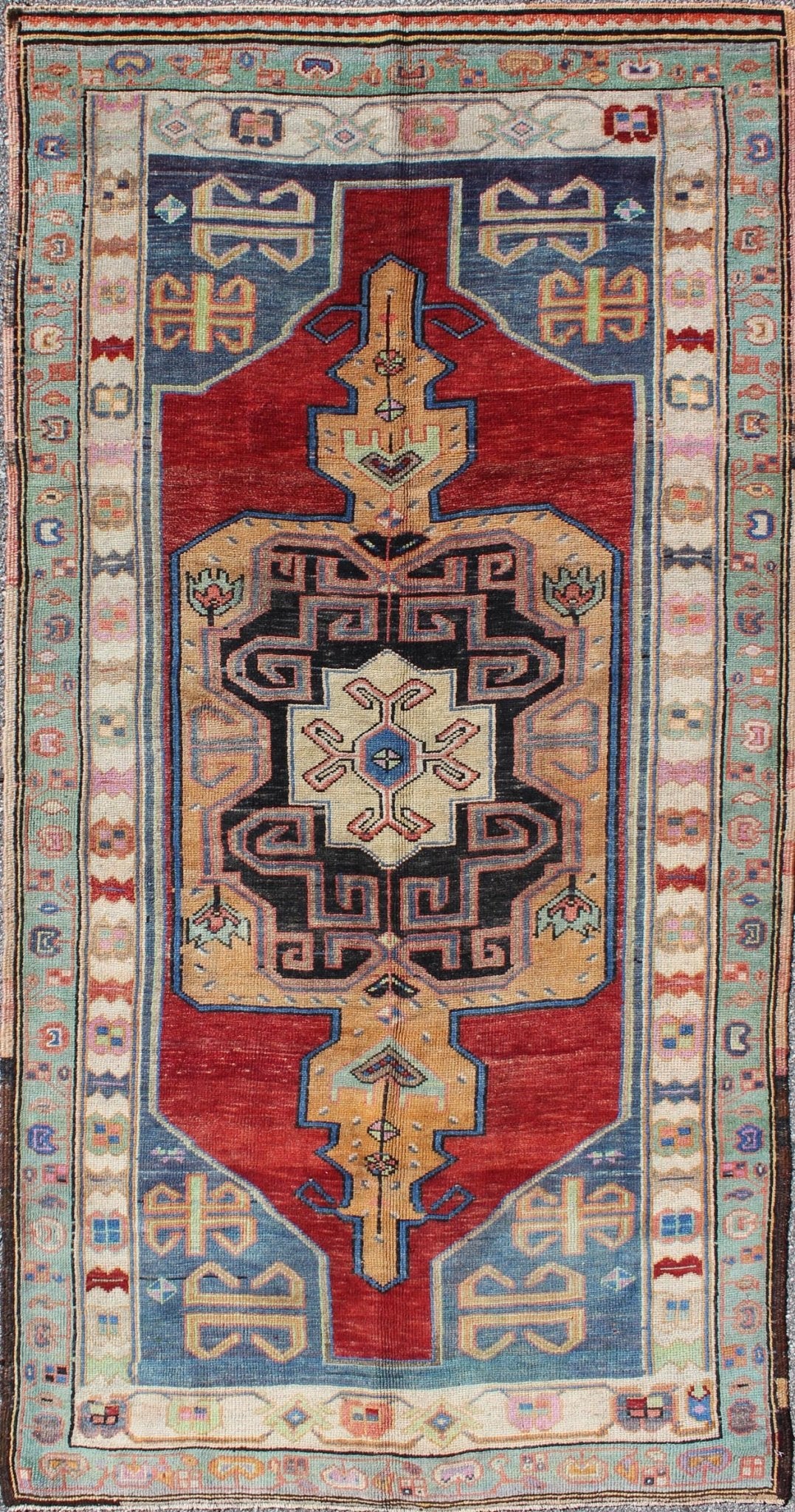 Beautiful Turkish Oushak Rug with Unique Colors and Geometric Design kwarugs Oushak Rug with Unique Colors and Geometric Design rug/tu - trs - 136042 origin/ turkey This vintage Oushak features a unique blend of colors and an intricately b... - Keivan Woven ArtsTU - TRS - 136042 - 5056Rug