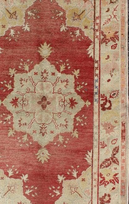 Measures: 3'5 x 5'6 Red Field Vintage Turkish Oushak Rug with Geometric Medallion And Floral Motifs. Keivan Woven Arts / rug TU - TRS - 136045, country of origin / type: Turkey / Oushak, circa 1940. This vintage Turkish Oushak rug (circa mid - ... - Keivan Woven ArtsTU - TRS - 136045 - 5060Rug