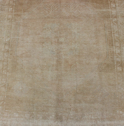 Vintage Hand Knotted Oushak Runner With Subdued Design and Neutral Color Palette Multi - medallion vintage runner with Medallion design, Keivan Woven Arts / rug tu - TRS - 165971, country of origin / type: Turkey / Oushak, circa 1940 This subdu... - Keivan Woven ArtsTU - TRS - 165971 - 11415Rug