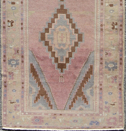 Midcentury Turkish Oushak rug with diamond medallions in lavender, pink, brown, cream and blue rug tu - ugu - 136009, country of origin / type: Turkey / Oushak, circa 1950. This beautiful vintage Oushak runner from 1950s Turkey features a geometric ... - Keivan Woven ArtsTU - UGU - 136009 - 4672Rug