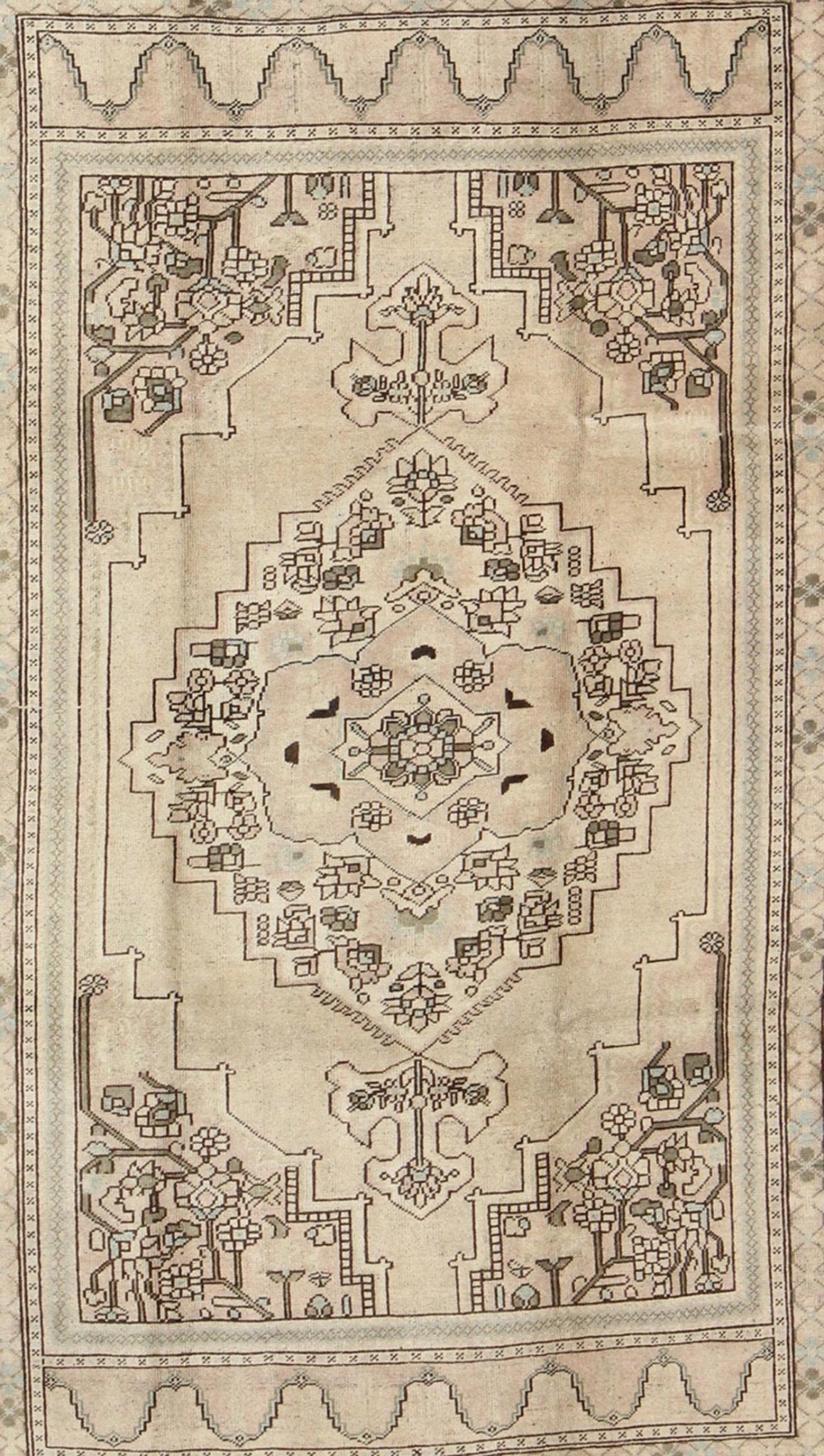 Vintage Turkish Oushak Rug with Center Medallion Design in Earthy Colors This striking vintage Turkish Oushak rug bears a neutral beige colored body that is highlighted by a dazzling design drawn in darker neutral earth tones. A large - scale med... - Keivan Woven ArtsTU - UGU - 136012 - 4680Rug