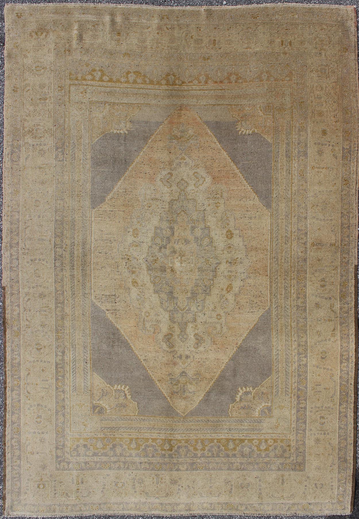 Keivan Woven Arts - Vintage Turkish Oushak rug with layered medallion in Light Purple/Gray, Tan Colors, pale apricot colors, rug tu - ugu - 15, country of origin type: Turkey Oushak, circa 1940 This Oushak carpet, circa 1940 features a multi - layered ... - Keivan Woven ArtsTU - UGU - 15 - 2824Rug