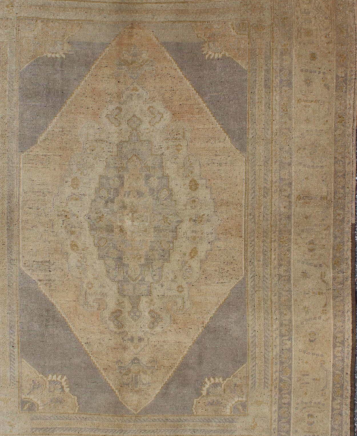 Keivan Woven Arts - Vintage Turkish Oushak rug with layered medallion in Light Purple/Gray, Tan Colors, pale apricot colors, rug tu - ugu - 15, country of origin type: Turkey Oushak, circa 1940 This Oushak carpet, circa 1940 features a multi - layered ... - Keivan Woven ArtsTU - UGU - 15 - 2824Rug