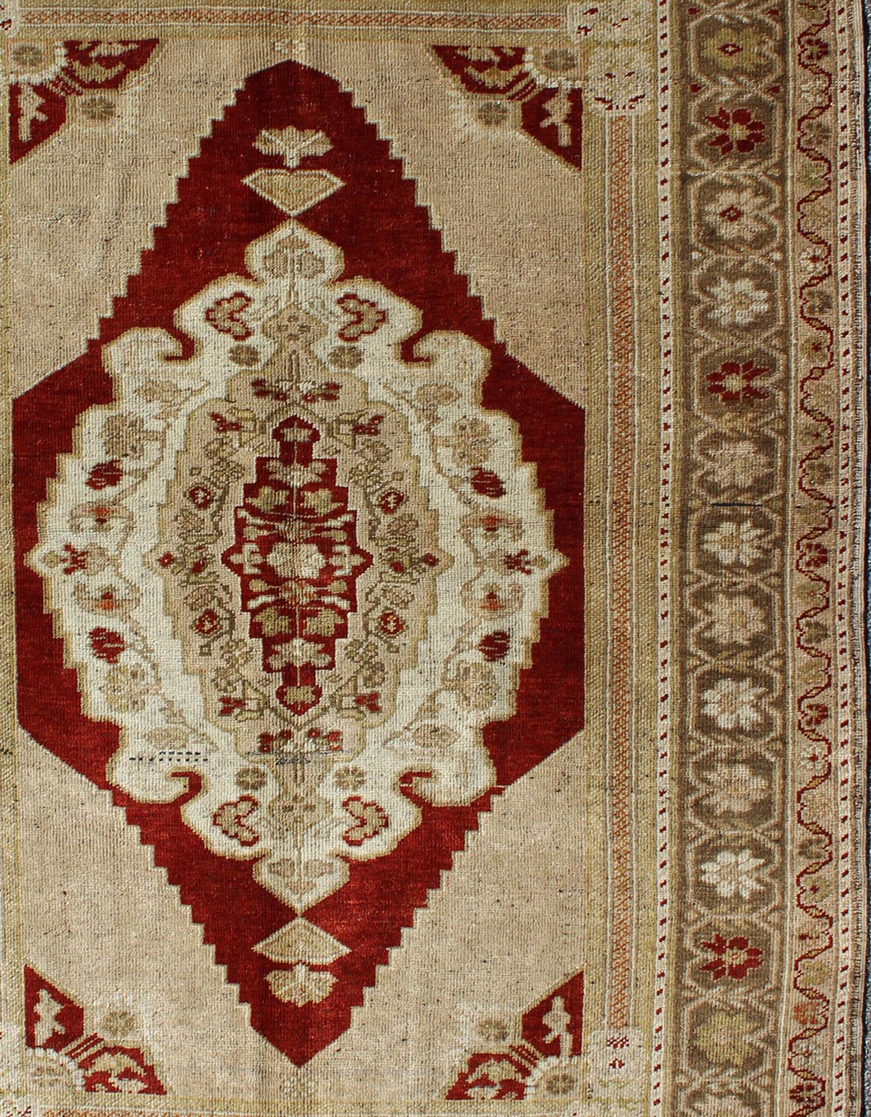 Vintage Turkish Layered Medallion Oushak Rug in Dark Red and Neutrals Measures: 4'10 x 7'4 This vintage, midcentury Turkish Oushak rug features an intricately beautiful design with a traditional aesthetic. The central medallion is surro... - Keivan Woven ArtsTU - UGU - 21 - 2830Rug