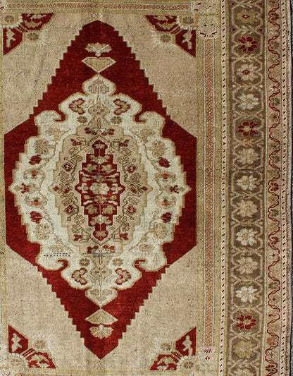 Vintage Turkish Layered Medallion Oushak Rug in Dark Red and Neutrals Measures: 4'10 x 7'4 This vintage, midcentury Turkish Oushak rug features an intricately beautiful design with a traditional aesthetic. The central medallion is surro... - Keivan Woven ArtsTU - UGU - 21 - 2830Rug