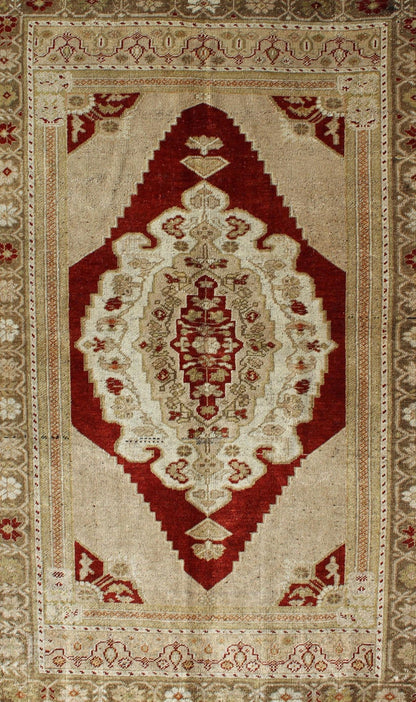 Vintage Turkish Layered Medallion Oushak Rug in Dark Red and Neutrals Measures: 4'10 x 7'4 This vintage, midcentury Turkish Oushak rug features an intricately beautiful design with a traditional aesthetic. The central medallion is surro... - Keivan Woven ArtsTU - UGU - 21 - 2830Rug
