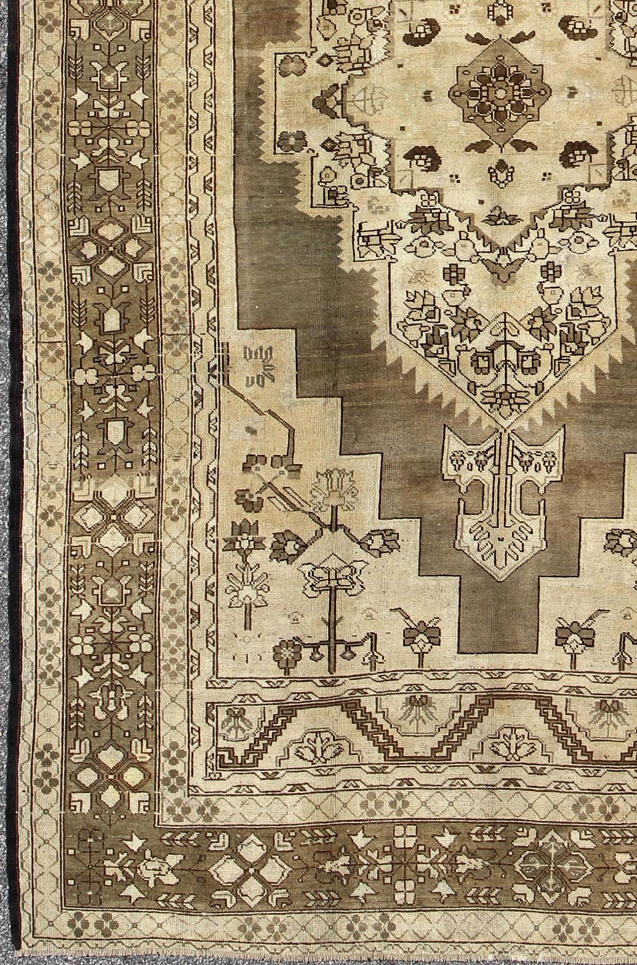 Turkish Oushak Rug with Layered Sub - Geometric Vintage in Shades of Brown & Cream kwarugs Layered medallion sub - geometric vintage Turkish Oushak rug in shades of brown and cream, rug tu - vey - 3284, country of origin / type: Turkey / Oushak, circa 1... - Keivan Woven ArtsTU - UGU - 28 - 3106Rug