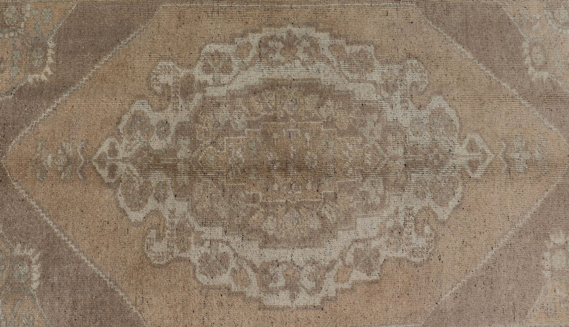 Muted Colors Vintage Turkish Oushak Rug with Medallion Design in Lt. Green. Muted vintage Turkish Oushak rug with large medallion design in light green, gray, light salmon and rust, Camel and taupe, rug tu - ugu - 32, country of origin / type: Turkey /... - Keivan Woven ArtsTU - UGU - 32 - 2946Rug