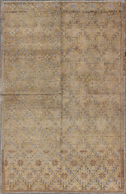 Turkish Vintage Oushak Rug With All - Over Design and Neutral Colors; Tan, Taupe and Purple. Turkish Oushak Rug with All - Over Design and Neutral Colors. Keivan Woven Arts / Rug TU - UGU - 3349, country of origin / type: Turkey / Oushak, circa mid - 20th Centur... - Keivan Woven ArtsTU - UGU - 3349 - 5892Rug