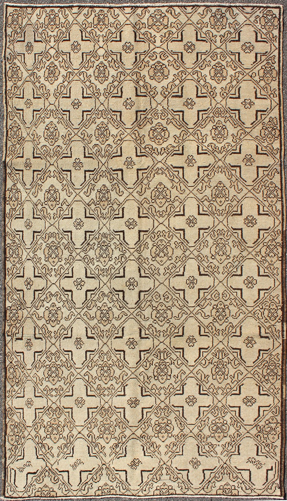 Vintage Oushak Rug with Modern Transitional Design in Dark Brown and Taupe. This unusual Turkish rug is a wonderfully detailed piece with an intricate geometric Mid Century Design is a wonderfully detailed piece with an intricate design that is sure... - Keivan Woven ArtsTU - UGU - 3392 - 5902Rug