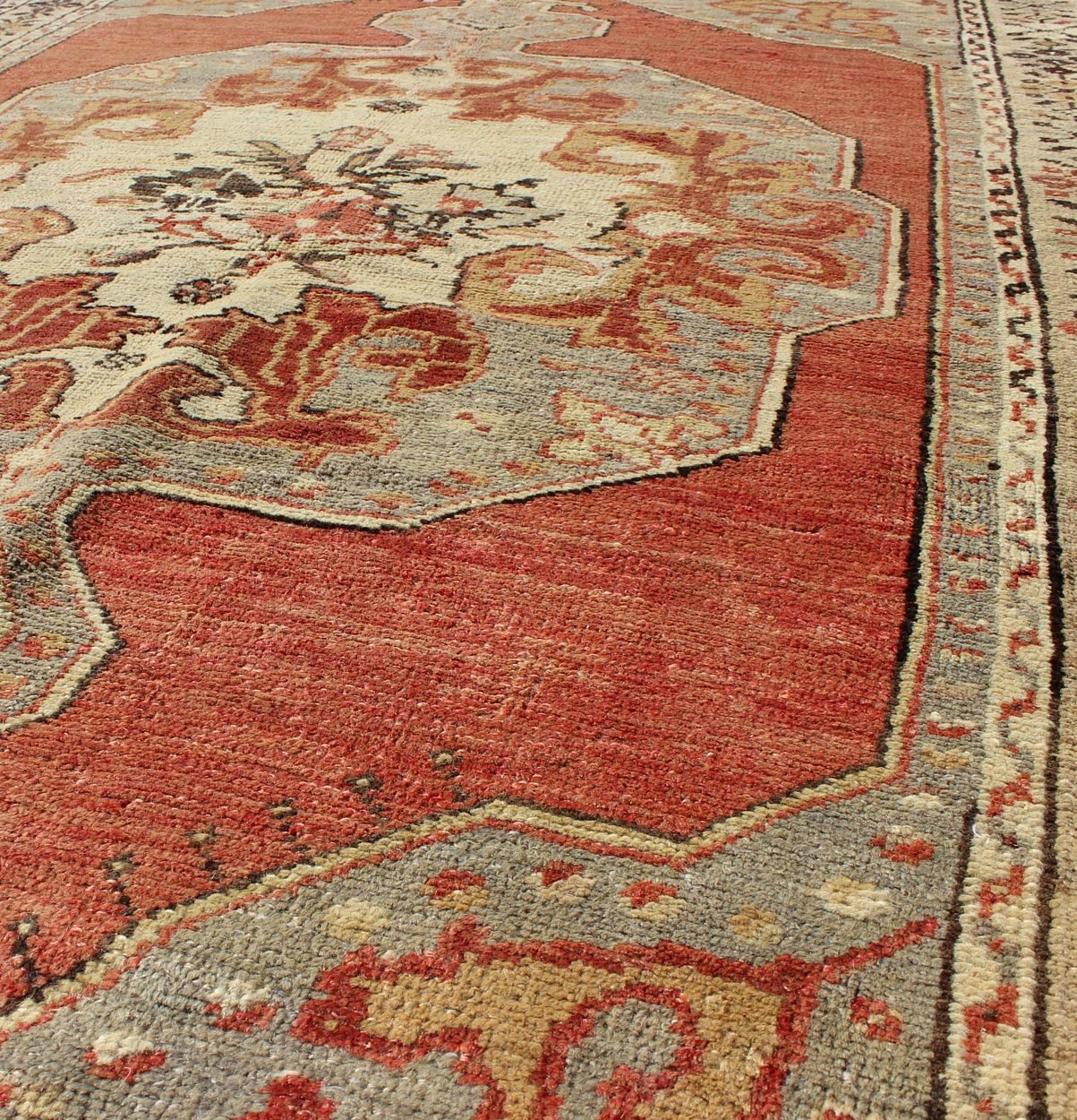 Faded Red and Taupe Vintage Turkish Oushak Rug with Layered Medallion Design kwarugs Layered floral medallion design in red and taupe Oushak vintage rug from Turkey, rug tu - ugu - 44, country of origin / type: Turkey / Oushak, circa 1930 Thi... - Keivan Woven ArtsTU - UGU - 44 - 2840Rug