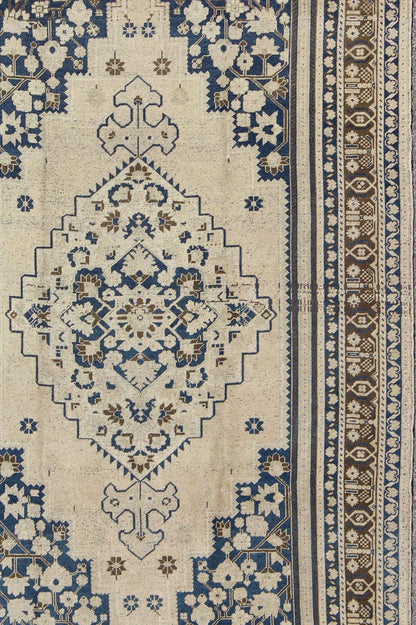 Vintage Turkish Oushak Rug with Medium Blue, Brown and Cream Colors. Vintage Turkish Oushak rug, Rug TU - UGU - 54, country of origin / type: Turkey / Oushak, circa mid - 20th century. This exquisite vintage Turkish Oushak features a star medal... - Keivan Woven ArtsTU - UGU - 54 - 2848Rug