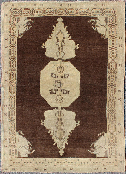 Brown and Natural tone medallion design Oushak vintage rug from Turkey, Keivan Woven Arts/ rug /TU - UGU - 95162, country of origin / type: Turkey / Oushak, circa 1950. Measures: 3'10 x 5'6. Brown and Natural tone medallion design Ousha... - Keivan Woven ArtsTU - UGU - 95162 - 4646Rug