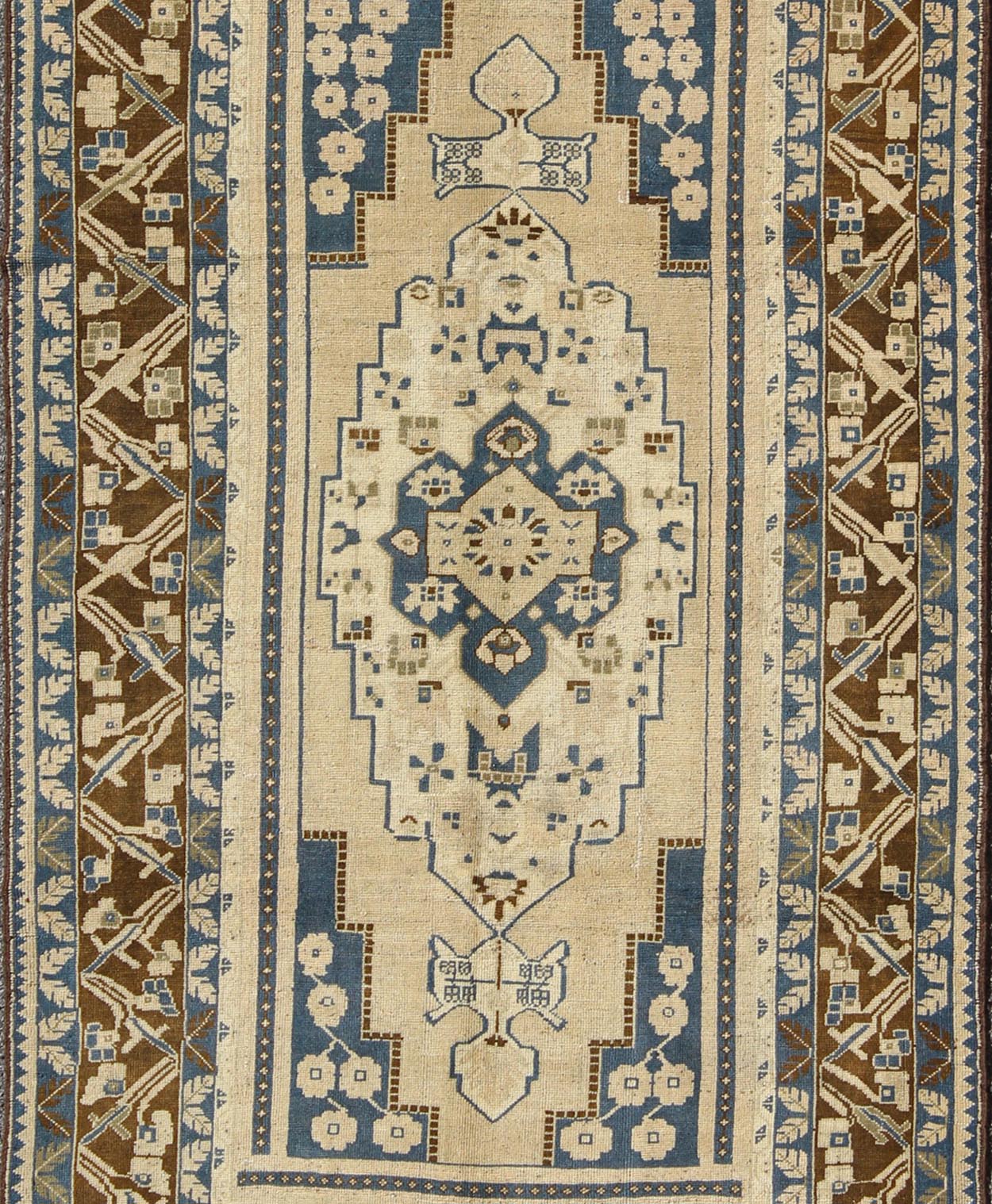 Blue and Brown Oushak Vintage Rug from Turkey with Geometric Layered Medallion, Keivan Woven Arts / rug TU - VEY - 17, country of origin / type: Turkey / Oushak, circa mid - 20th century This vintage Turkish Oushak carpet (circa mid - 20th century) feat... - Keivan Woven ArtsTU - VEY - 17 - 3178Rug