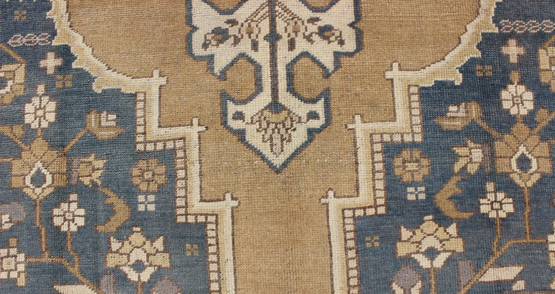 Vintage Turkish Oushak with Floral Medallion in Bronze and Blue Color Measures: 6'10'' x 11'5'' Characterized by a comely and highly representative Oushak composition, this vintage carpet beautifully communicates the finer characteristics of Oush... - Keivan Woven ArtsTU - VEY - 3283 - 6245Rug