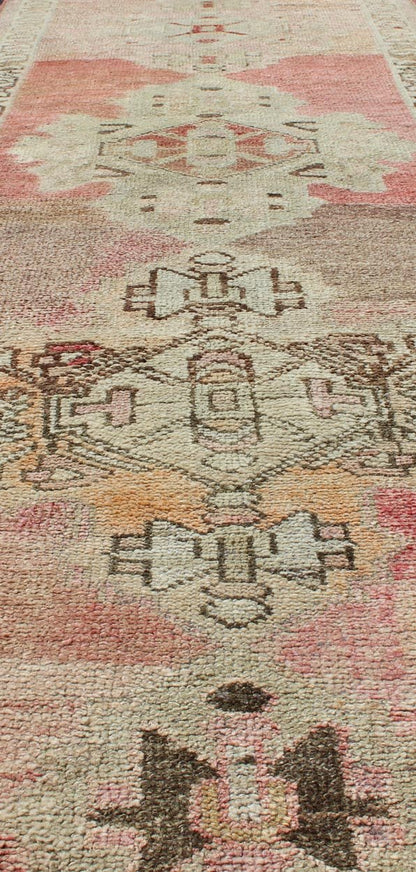 Vintage Turkish Oushak Runner with Medallion Design in Pink, Light Green & Taupe. Multi - Toned Medallion Oushak Carpet, rug tu - vey - 4811, country of origin / type: Turkey / Oushak, circa 1940. This Oushak Narrow runner from mid - 20th century Turkey ... - Keivan Woven ArtsTU - VEY - 4811 - 10812Rug