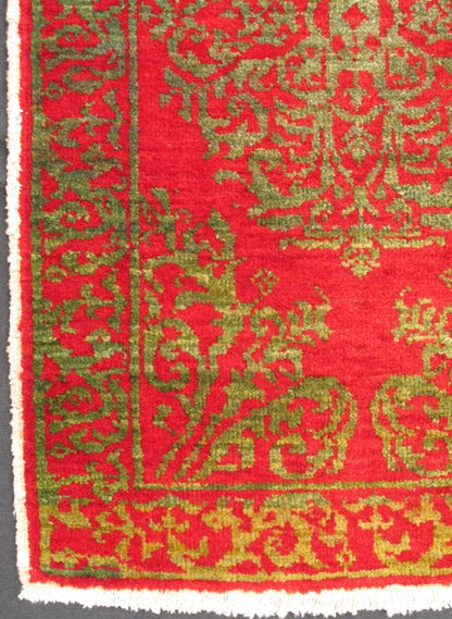 Antique Turkish Ottoman Rug With Floral Medallion in Red and Green Antique Turkish Ottoman Rug With Floral Medallion in Red and Green, Keivan Woven Arts rug TU - VEY - 8, country of origin / type: Turkey / Ottoman, circa 1920 Handwoven in Tu... - Keivan Woven ArtsTU - VEY - 8 - 2934Rug