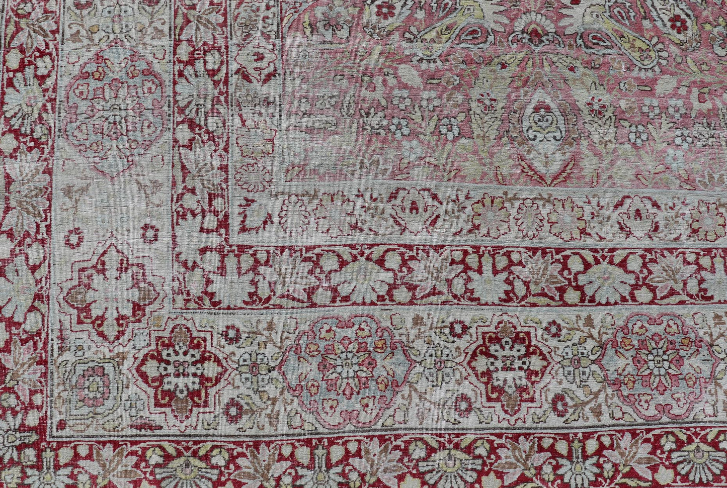 Antique Persian Kerman Lavar Rug with All - Over Flower Motifs In Soft Red, Pink's. Keivan Woven Arts / rug / V21 - 1101 - 15492, antique classic Persian Lavar Kerman Early 20th Century Persian Kerman. Measures: 9'6 x 13'6 It features a breathtaking ... - Keivan Woven ArtsV21 - 1101 - 15492 - 18066