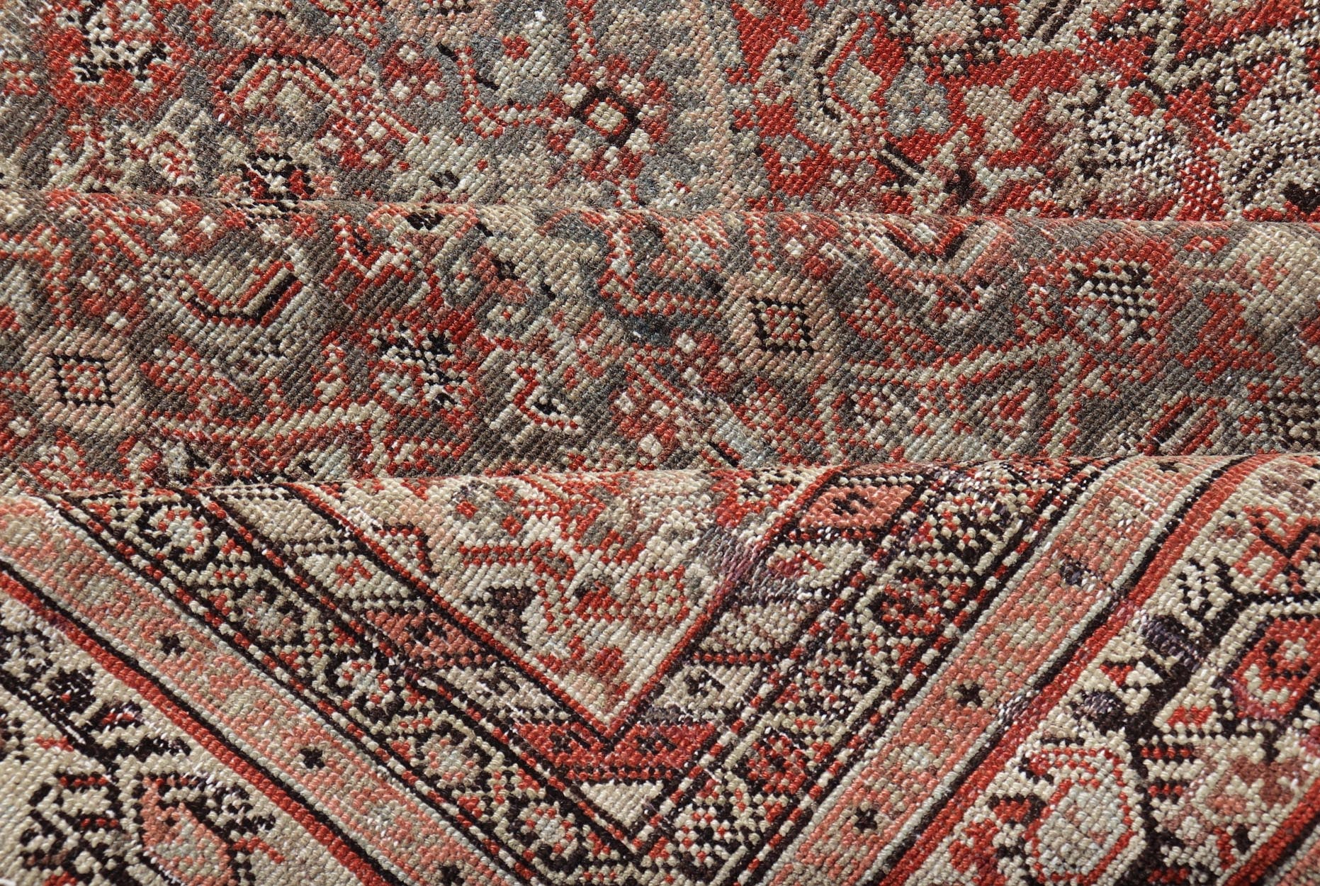Antique Persian Fine Farahan Rug with Medallion in Brown, Red and Lt Blue. Keivan Woven Arts / rug V21 - 1214, country of origin / type: Iran / Farahan, circa 1910 Measures: 4'2 x 6'9 This outstanding antique Fine Farahan carpet is primari... - Keivan Woven ArtsV21 - 1214 - 18499