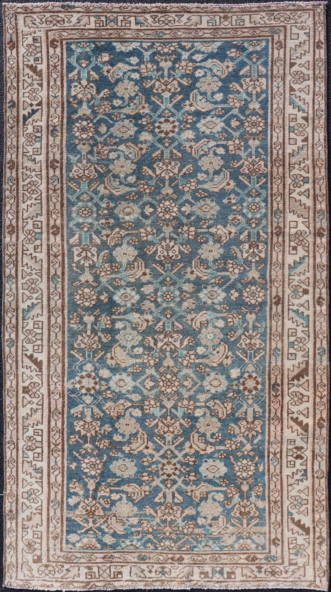 Hamedan Antique Persian Rug with Sub - Geometric Design in Blues and Neutrals. Keivan Woven Arts / rug VAS - 50051, country of origin / type: Iran / Hamedan, circa 1920 Measures: 3'3 x 6'1 This antique Persian Hamadan rug has been hand - knotted in woo... - Keivan Woven ArtsVAS - 50051 - 22381