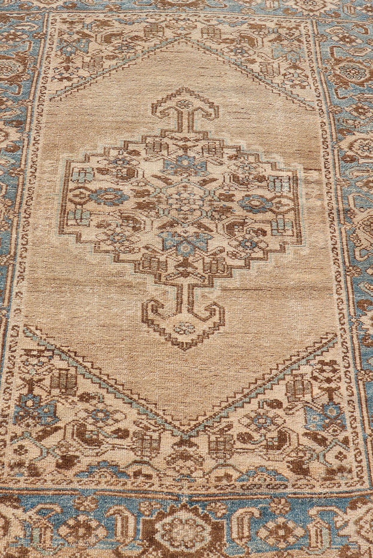 Antique Persian Hamadan Rug with Medallion Design in Tan, Light Blue & Brown. Persian Antique Hamadan small Rug with Medallion Design in Tan, light Blue and brown accents. Keivan Woven Arts / rug VAS - 55111, origin / type: Iran / Hamedan, circa 1920 ... - Keivan Woven ArtsVAS - 55111 - 23030Rug