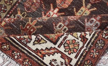 Antique Persian Hamadan Rug in Wool with All - Over Sub - Geometric Tribal Design. Keivan Woven Arts; rug W22 - 0101, country of origin / type: Iran / Hamadan, circa 1920. Measures: 3'7 x 7'3 This antique Persian Hamadan rug has been hand - knotted in w... - Keivan Woven ArtsW22 - 0101 - 18571Rug
