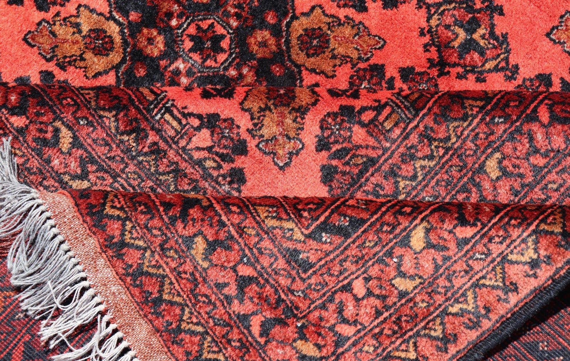Measures: 6'8 x 9'5. Vintage Hand Knotted Tukomen Ersari Rug in Red Background With Gul Design. Keivan Woven Arts; rug W22 - 0207, country of origin / type: Turkestan / Ersari, circa 1950s. Vintage Ersari This Ersari rug has been hand - knott... - Keivan Woven ArtsW22 - 0207 - 19286Rug