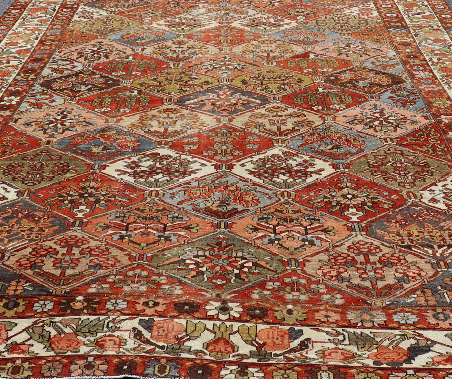 Measures: 12'1 x 18'0 Large Antique Bakhtiari Rug with Diamond Garden Design Keivan Woven Arts. rug W22 - 0801, Keivan Woven Arts country of origin / type: Iran / Bakhtiari, circa 1900. This magnificent Antique Bakhtiari Rug features an al... - Keivan Woven ArtsW22 - 0801 - 21221Rug