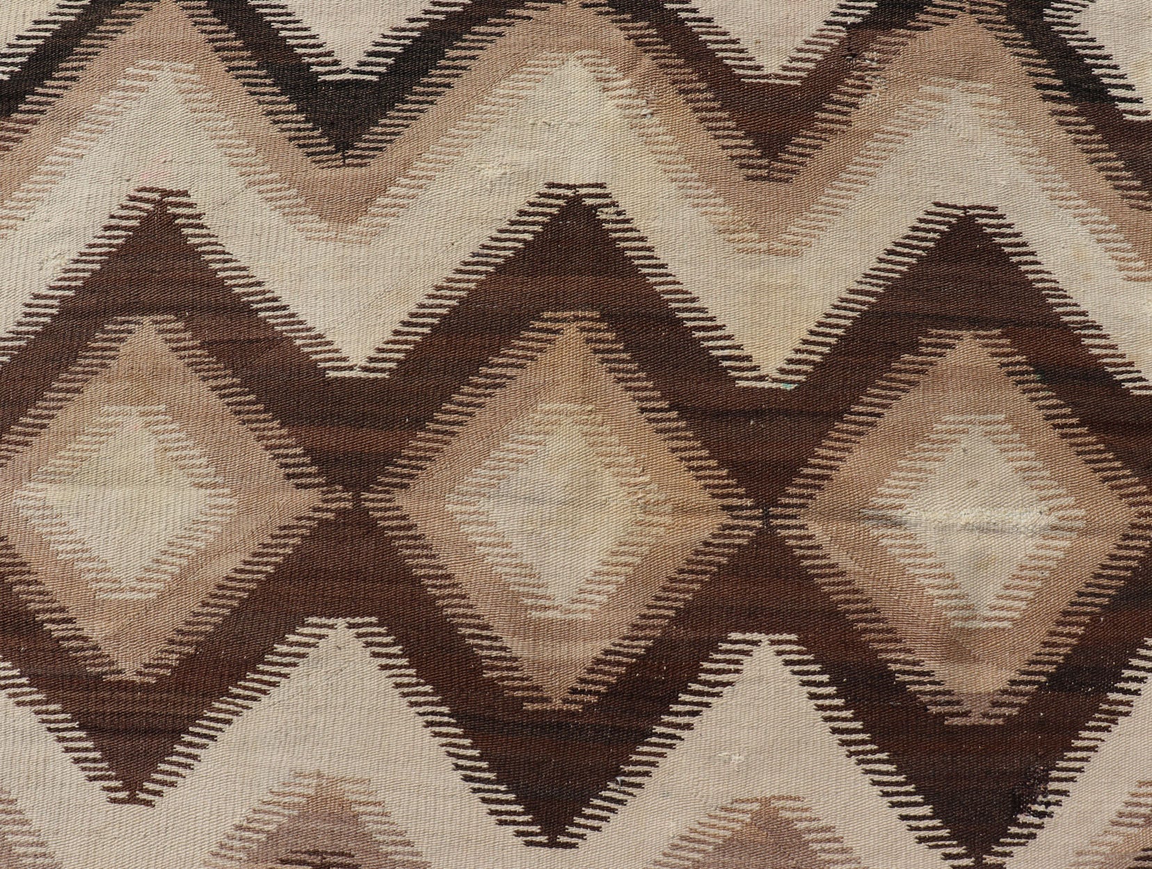 Measures: 3'9 x 5'7 American Navajo Rug with Geometric Diamond All - Over Design in Tan, Brown, Cream. Keivan Woven Arts / rug W22 - 0901, country of origin / type: United States of America / Navajo, circa early - 20th Century. This intriguing vin... - Keivan Woven ArtsW22 - 0901 - 21367