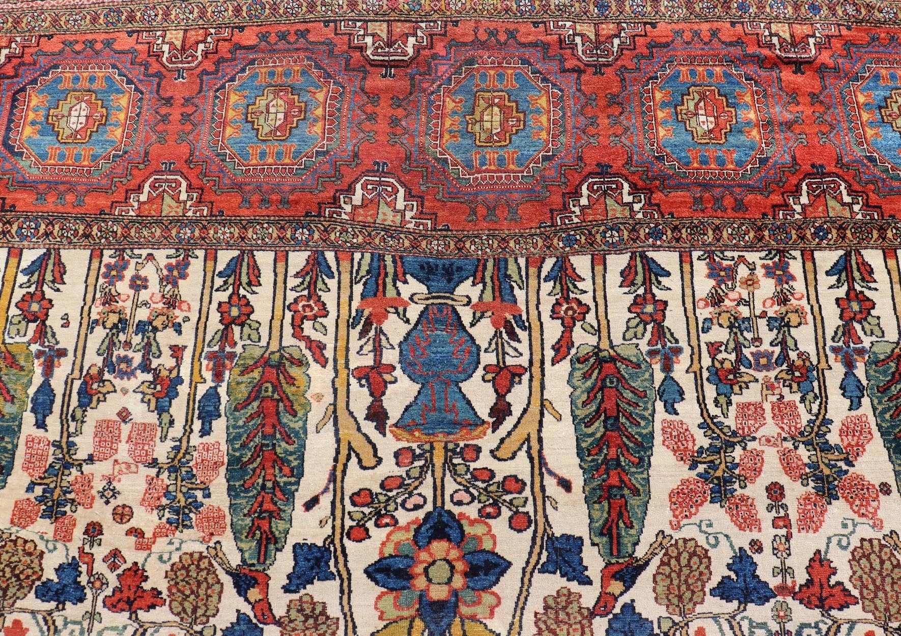 Very Fine weave Bakhtiari perhaps commissioned rug with more Faraghan weave - Keivan Woven ArtsX23 - 0305 - 278 - 23536Rug