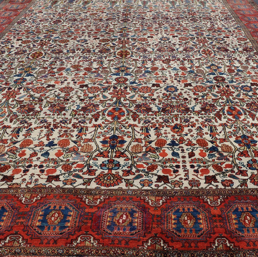 Very Fine weave Bakhtiari perhaps commissioned rug with more Faraghan weave - Keivan Woven ArtsX23 - 0305 - 278 - 23536Rug