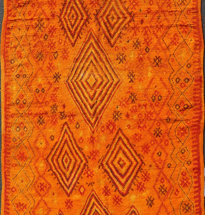 Large Vintage Moroccan Gallery Rug with Tribal Design Keivan Woven Arts. rug X23 - 0311, country of origin / type: Morocco / Tribal, circa Mid - 20th Century. Measures: 5'1 x 9'7 This gorgeous vintage Moroccan carpet from the Mid - 20th century di... - Keivan Woven ArtsX23 - 0311 - 25660Rug