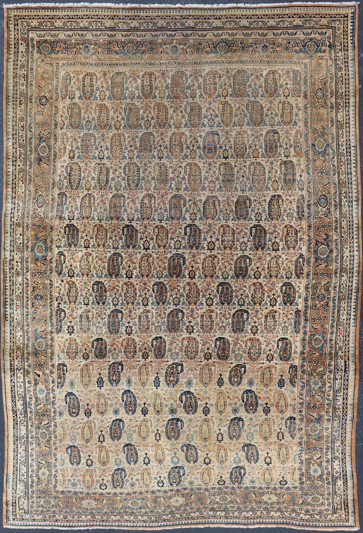 Antique Faraghan Persian Rug in Cream Color Background With Paisley's With Blue. Keivan Woven Arts / Rug / X23 - 0401 - 154, Faraghan Antique Faraghan, Antique Sarouk. Measures: 8'6 x 13'3 This exquisite antique Faraghan fine Persian rug displays a ... - Keivan Woven ArtsX23 - 0401 - 154 - 24259Rugs