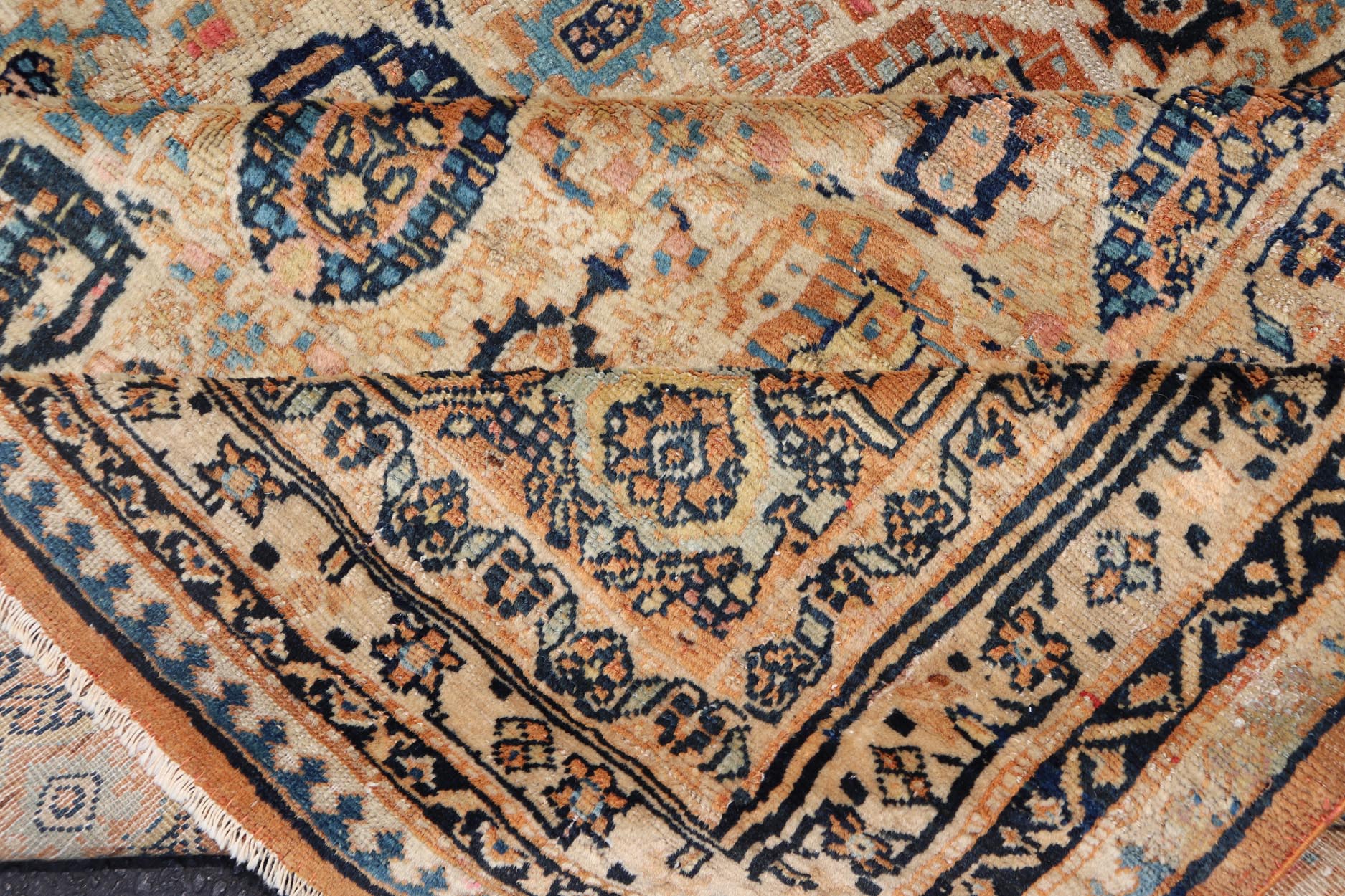 Antique Faraghan Persian Rug in Cream Color Background With Paisley's With Blue. Keivan Woven Arts / Rug / X23 - 0401 - 154, Faraghan Antique Faraghan, Antique Sarouk. Measures: 8'6 x 13'3 This exquisite antique Faraghan fine Persian rug displays a ... - Keivan Woven ArtsX23 - 0401 - 154 - 24259Rug