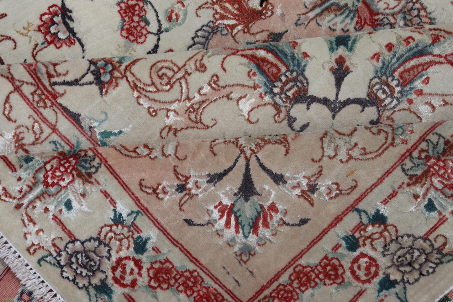 Wool & Silk Vintage Tabriz Design Medallion Rug with Intricate Floral Elements. Keivan Woven Arts / rug X23 - 0602, country of origin / type/ Tabriz, circa 1960 Measures: 8'1 x 11'2 This outstanding vintage Tabriz design carpet is primarily charac... - Keivan Woven ArtsX23 - 0602 - 24480Rug