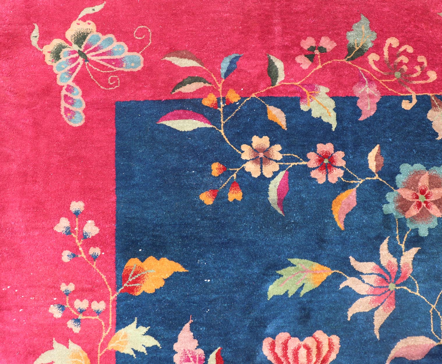 Blue Background Chinese Art Deco Rug with Large Vining Flowers and Leaves. Keivan Woven Arts / rug X23 - 0603, country of origin / type: China / Art Deco, circa 1920. Measures: 9'0 x 11'4 Alive with color, this beautiful antique Art Deco Chinese r... - Keivan Woven ArtsX23 - 0603 - 24486Rug