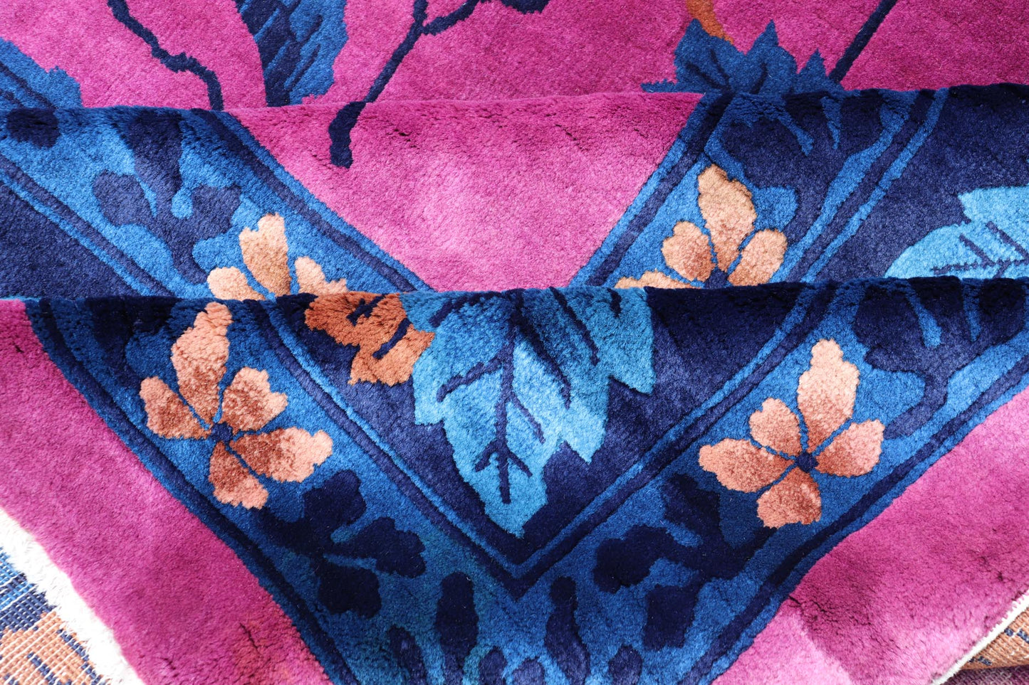 Magenta Background Chinese Art Deco Rug with Large Vining Flowers and Leaves. Keivan Woven Arts / rug X23 - 0802, country of origin / type: China / Art Deco, circa 1920. Measures: 12'0 x 14'8 Alive with color, this beautiful antique Art Deco Chine... - Keivan Woven ArtsX23 - 0802 - 24964Rug
