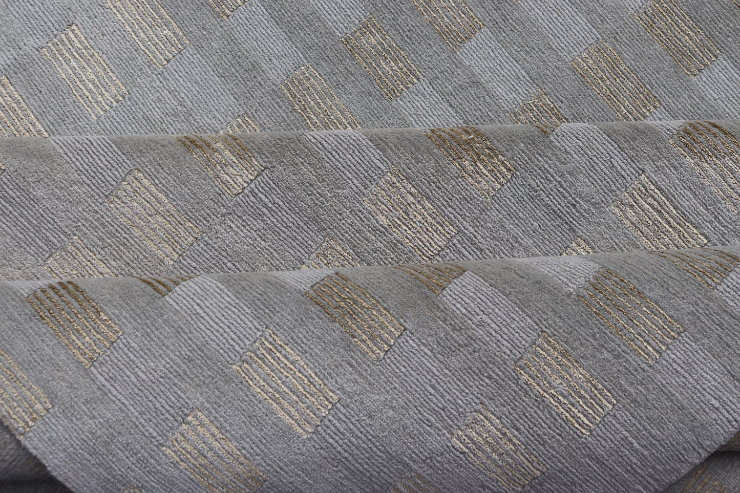 Large Wool and Silk Modern Tibetan Rug in Neutrals and Earth Tones Of Tan, Taupe. Keivan Woven Arts / rug X23 - 1001, country of origin / type: Nepal / Modern, Early 21st Century. Measures: 10'0 x 15'0 This rug from Nepal is made of silk and wool... - Keivan Woven ArtsX23 - 1001 - 24892Rugs