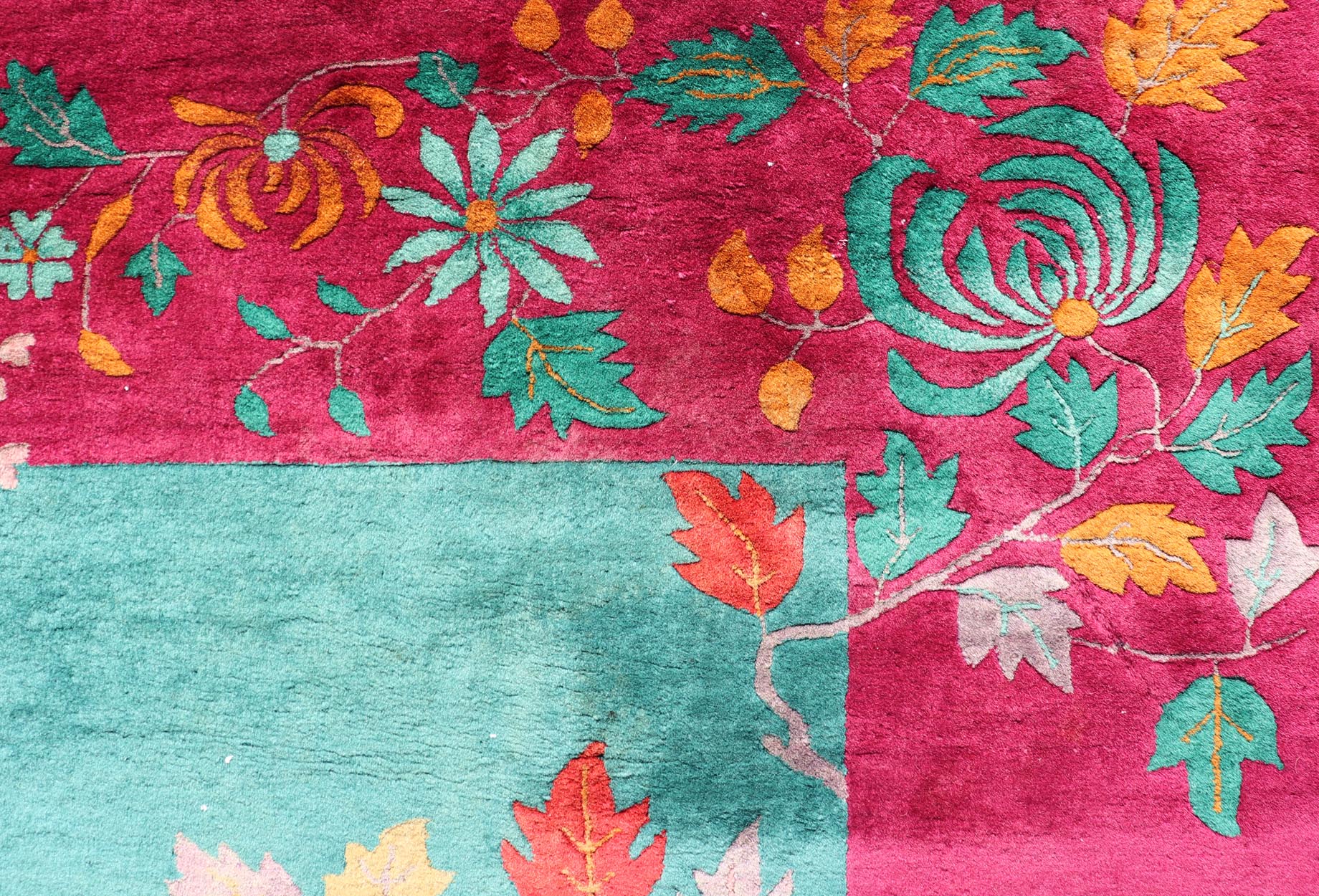Chinese Art Deco Rug with Large Vining Flowers Keivan Woven Arts. Keivan Woven Arts / rug X23 - 1002, country of origin / type: China / Art Deco, circa 1920. Measures: 9'6 x 13'5 Alive with color, this beautiful antique Art Deco Chinese rug (circa... - Keivan Woven ArtsX23 - 1002 - 25612Rug