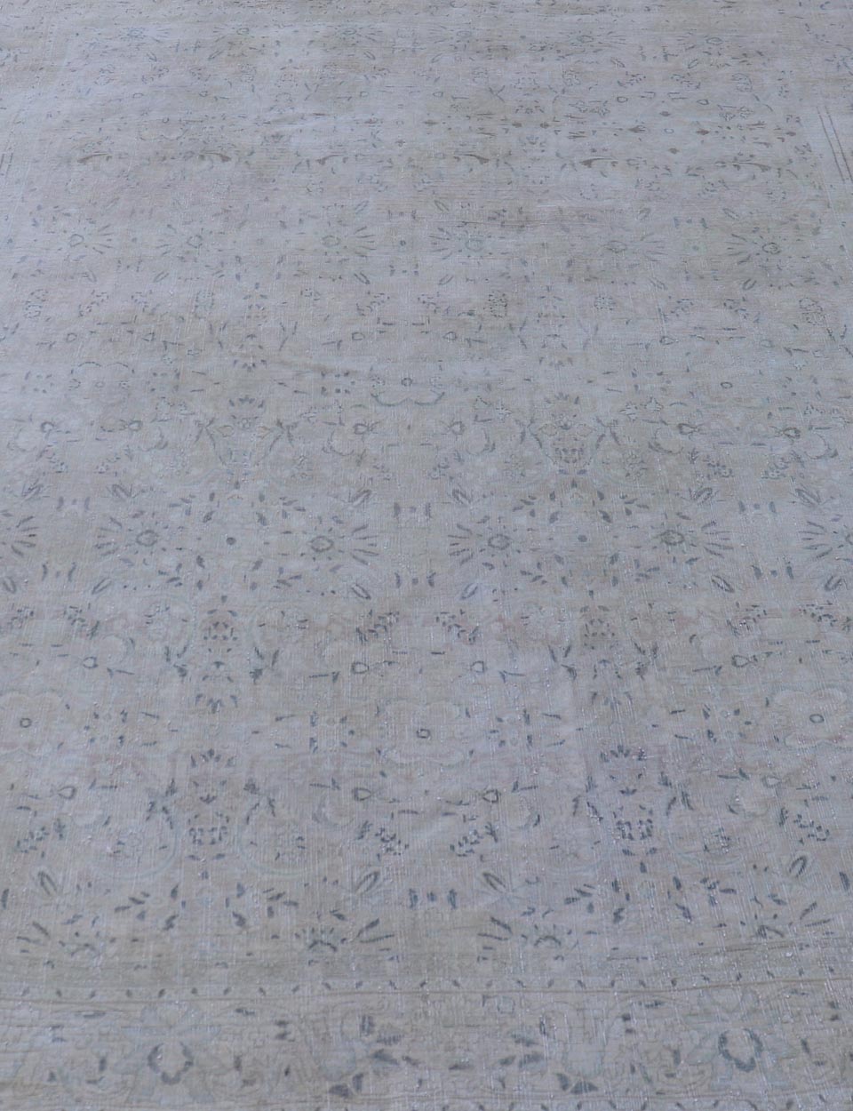 Geometric All - Over Floral Design Antique Persian Khorassan Rug Gray,light blue, cream and brown geometric Antique Hand Knotted Persian Khorassan rug, Keivan Woven Arts / rug ZIR - 69 - KV - 20, country of origin / type: Iran / Khorassan, circa 1920 ... - Keivan Woven ArtsZIR - 69 - KV - 20 - 15072Rug
